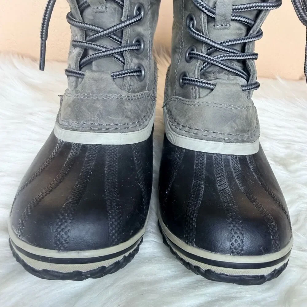 Sorel Slimpack II Lace Waterproof Winter Boots in Quarry Grey and Black Size 6